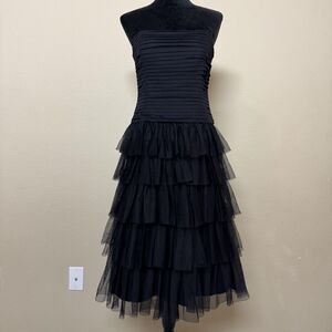 BCBGMAXAZRIA Dress Womens 8 Black Strapless Tiered Ruffle Tulle Midi Cocktail
